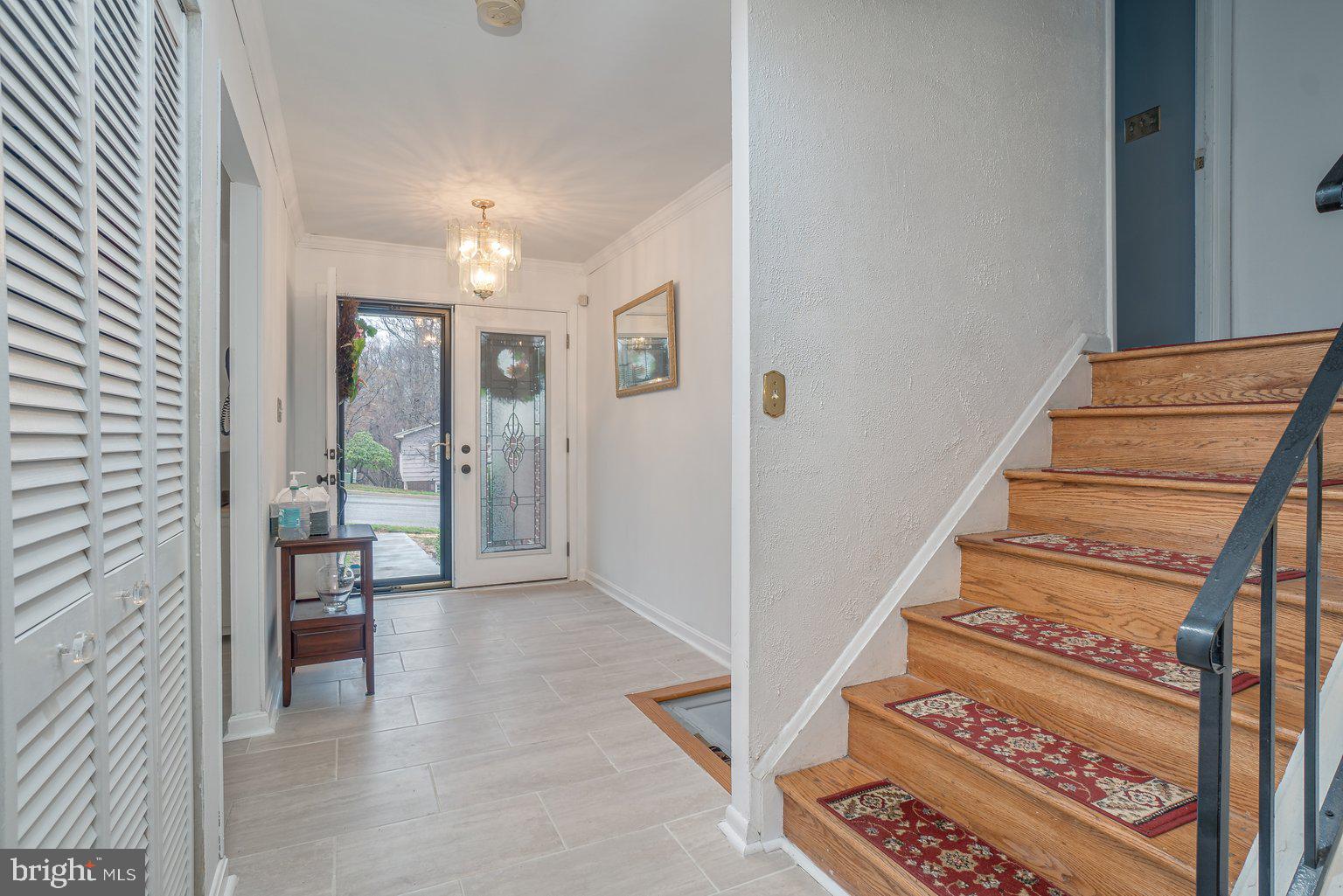 4643 Hawksbury Road Baltimore, MD 21208 - Photo 16 of 42 Interior split level