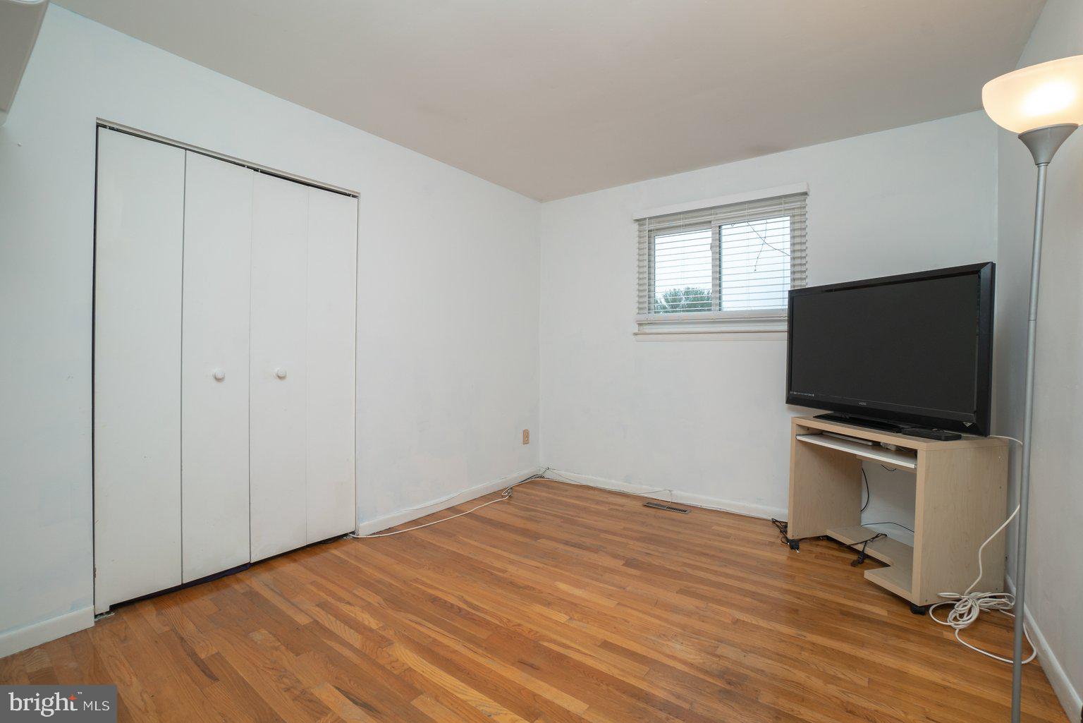 4643 Hawksbury Road Baltimore, MD 21208 - Photo 18 of 42 Second bedroom