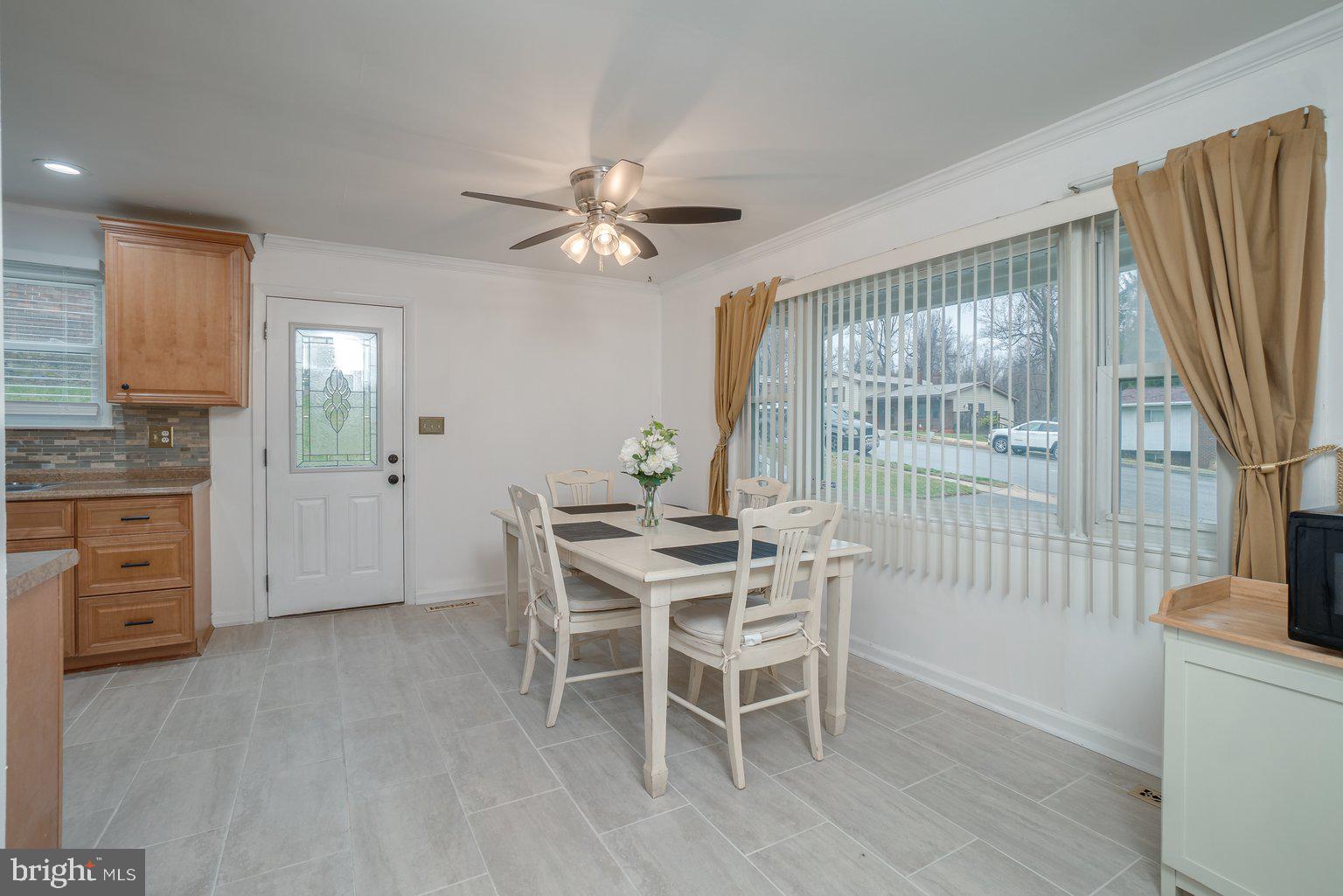 4643 Hawksbury Road Baltimore, MD 21208 - Photo 3 of 42 Eat in kitchen