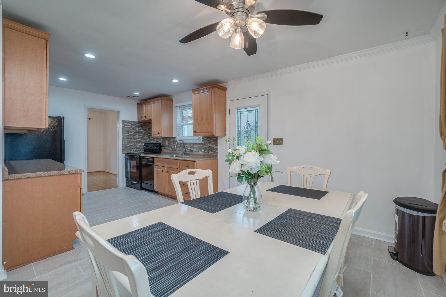 4643 Hawksbury Road Baltimore, MD 21208 - Photo 4 of 42