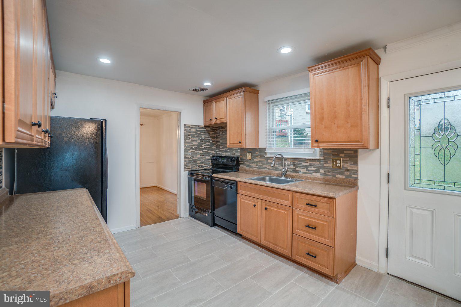 4643 Hawksbury Road Baltimore, MD 21208 - Photo 7 of 42