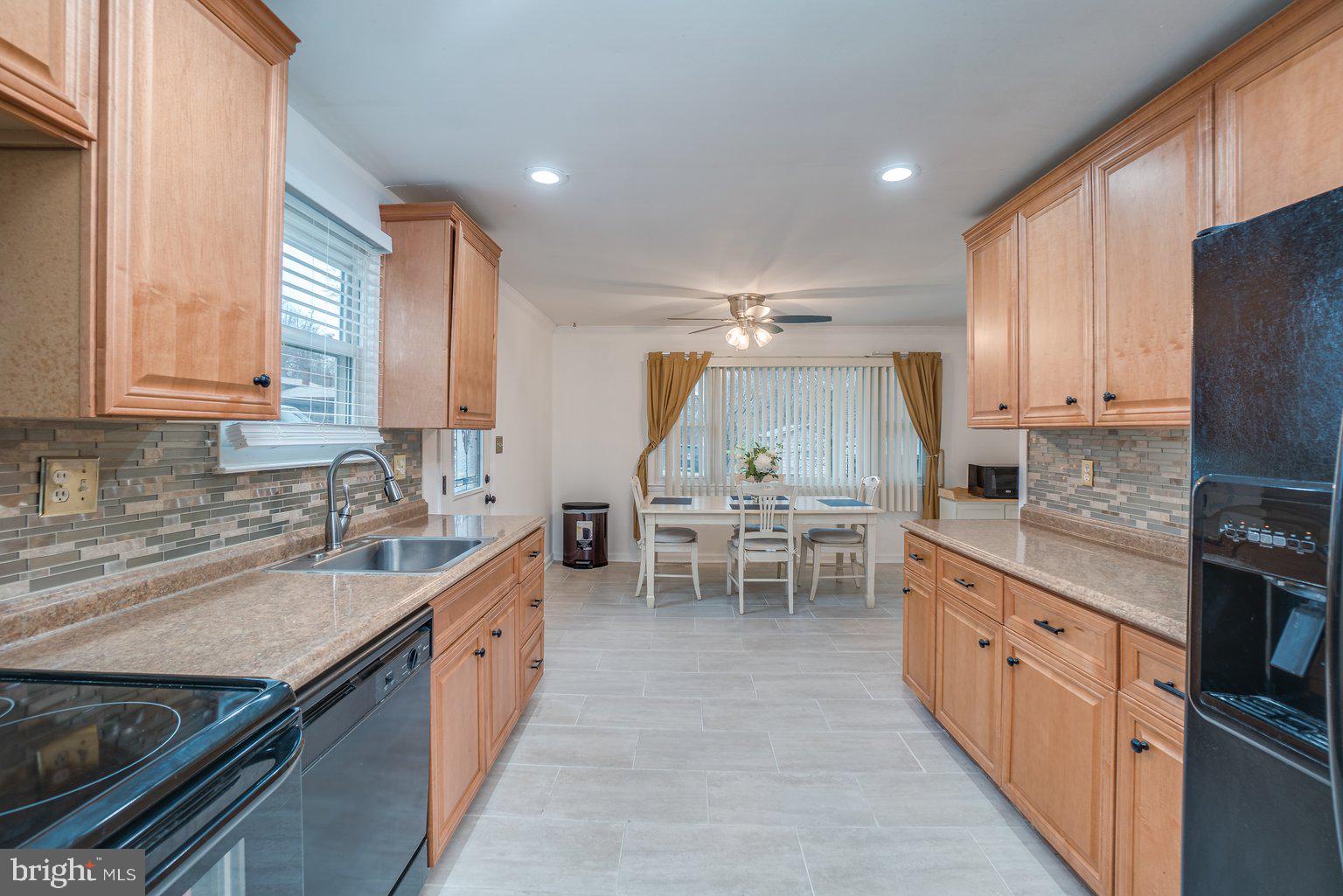 4643 Hawksbury Road Baltimore, MD 21208 - Photo 8 of 42