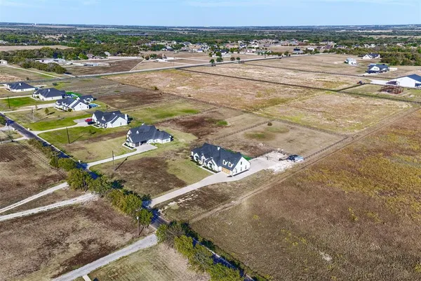 $950,000 | 1810 Jc Maples Road, Gunter, TX 75058
