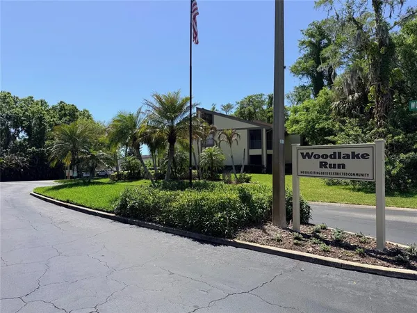 $1,600 | 260 Woodlake Lane East, Unit 260, Oldsmar, FL 34677