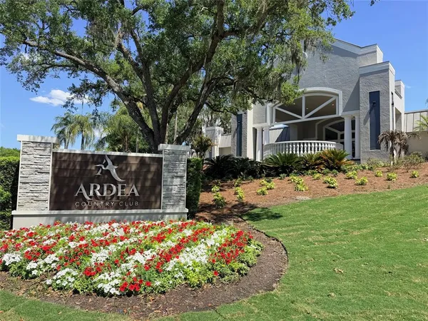 $1,600 | 260 Woodlake Lane East, Unit 260, Oldsmar, FL 34677