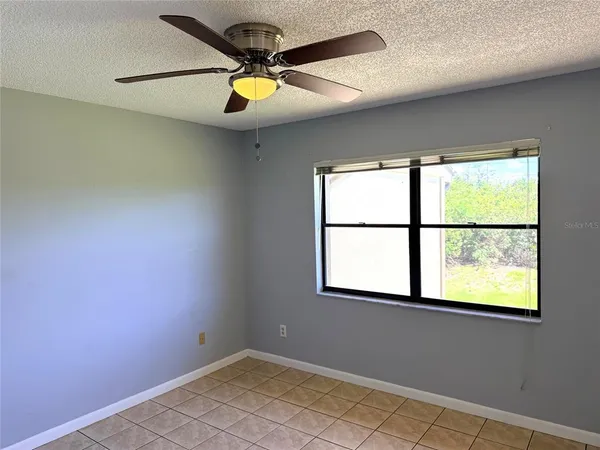 $1,600 | 260 Woodlake Lane East, Unit 260, Oldsmar, FL 34677