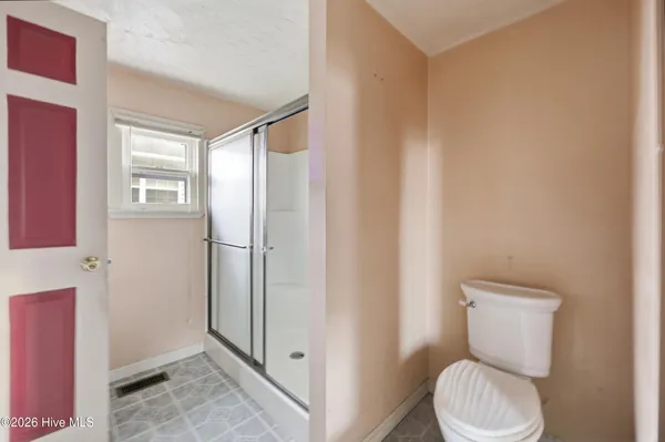 $169,900 | 307 Dobbs Street, Hertford, NC 27944