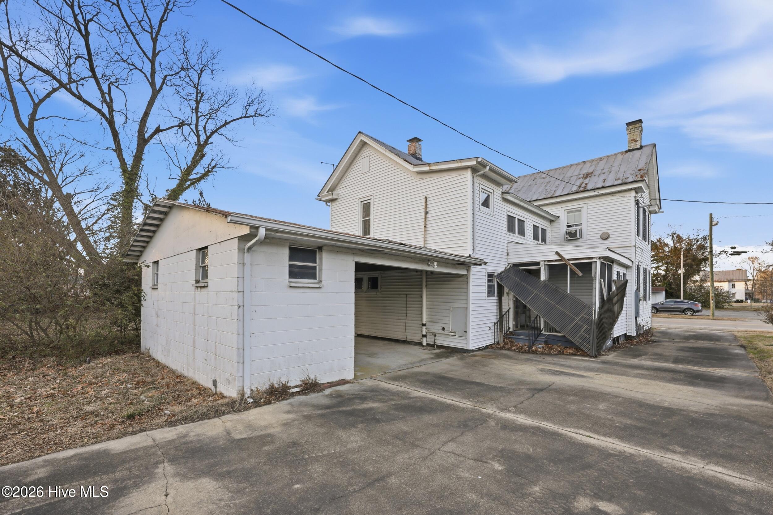 307 Dobbs Street Hertford, NC 27944 - Photo 5 of 24 Back