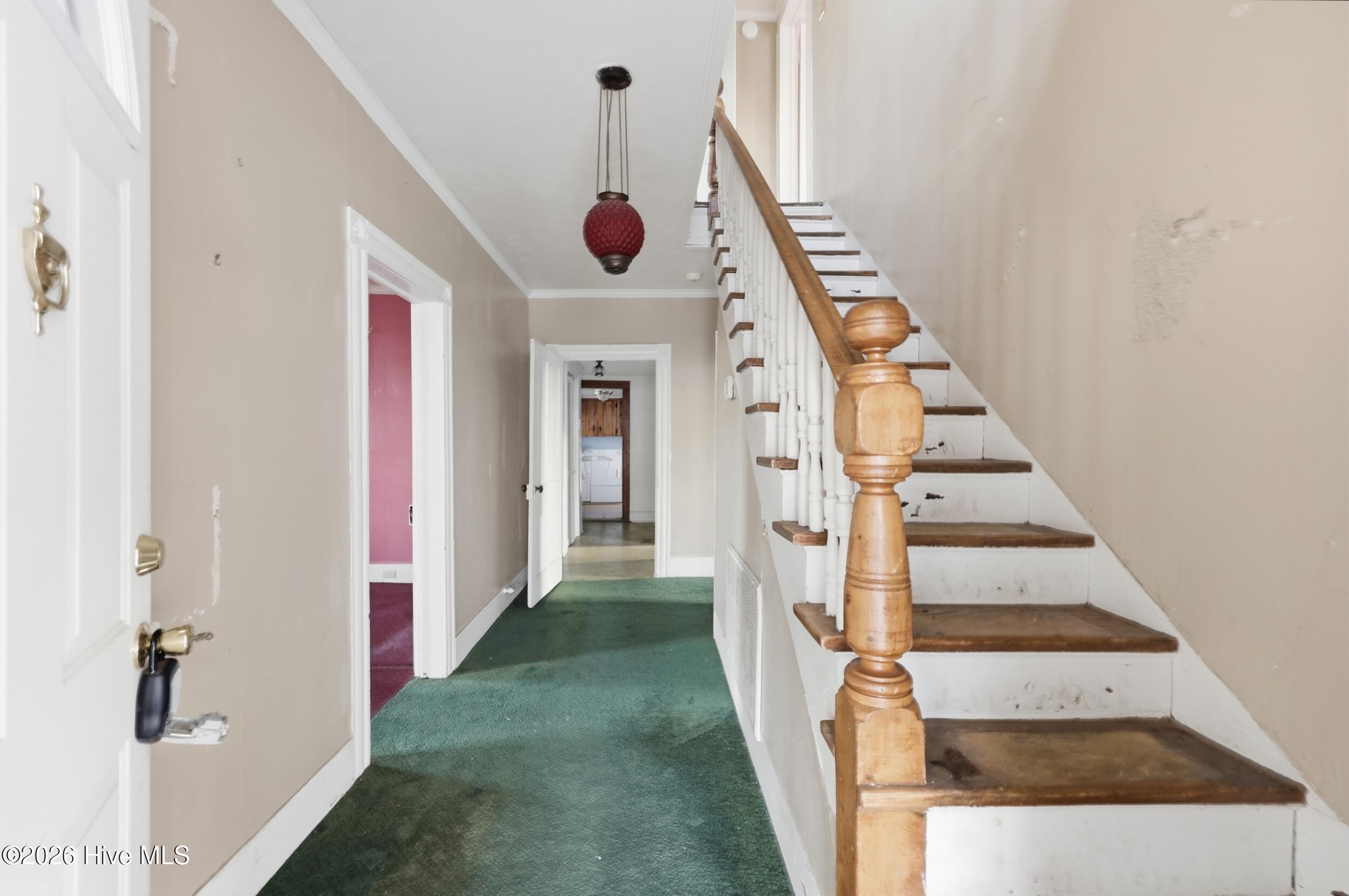 307 Dobbs Street Hertford, NC 27944 - Photo 7 of 24 Foyer Entrance