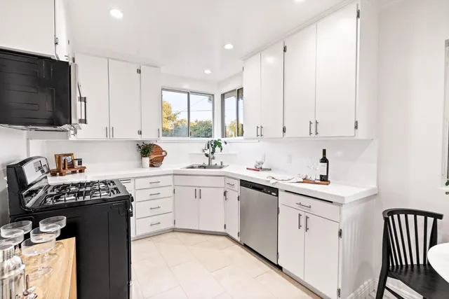 $1,098,000 | 120 Greenwood Drive, South San Francisco, CA 94080