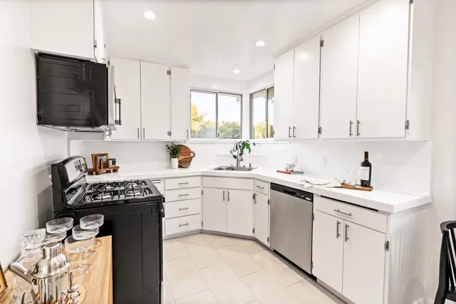 $1,098,000 | 120 Greenwood Drive, South San Francisco, CA 94080