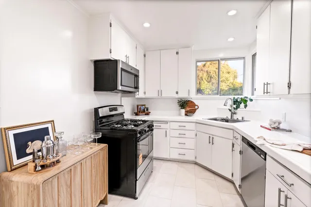 $1,098,000 | 120 Greenwood Drive, South San Francisco, CA 94080