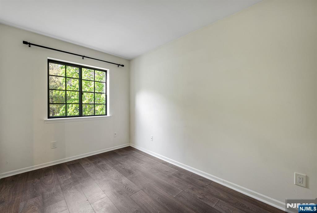 107 Mark Twain Way Mahwah, NJ 07430 - Photo 14 of 27