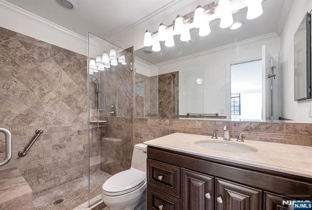 107 Mark Twain Way Mahwah, NJ 07430 - Photo 17 of 27