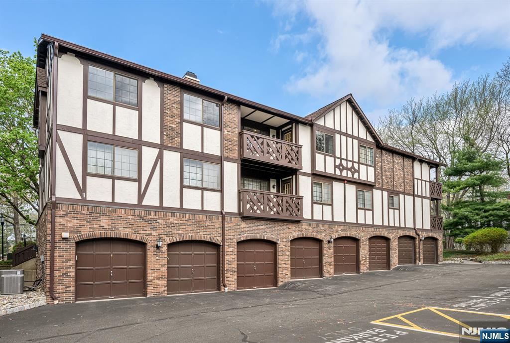 107 Mark Twain Way Mahwah, NJ 07430 - Photo 24 of 27