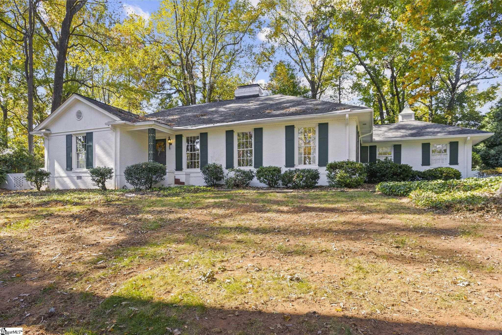10 Hermitage Road Greenville, SC 29615 - Photo 1 of 36 Gallery Image 1