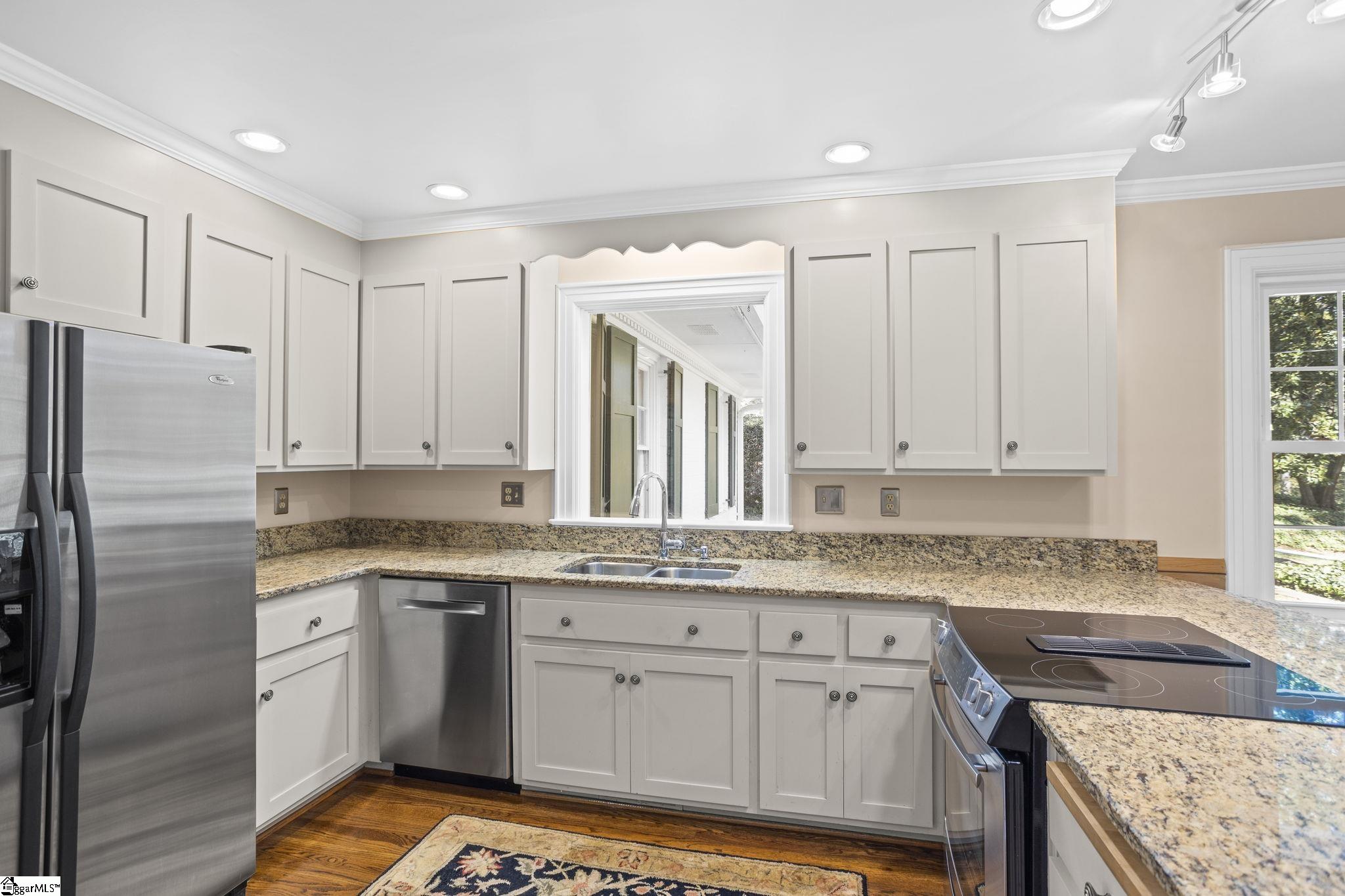 10 Hermitage Road Greenville, SC 29615 - Photo 14 of 36 Gallery Image 14
