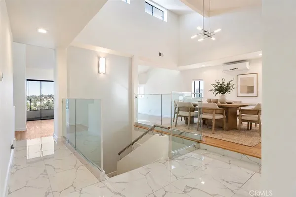 $7,950 | 5226 Medina Road, Woodland Hills, CA 91364