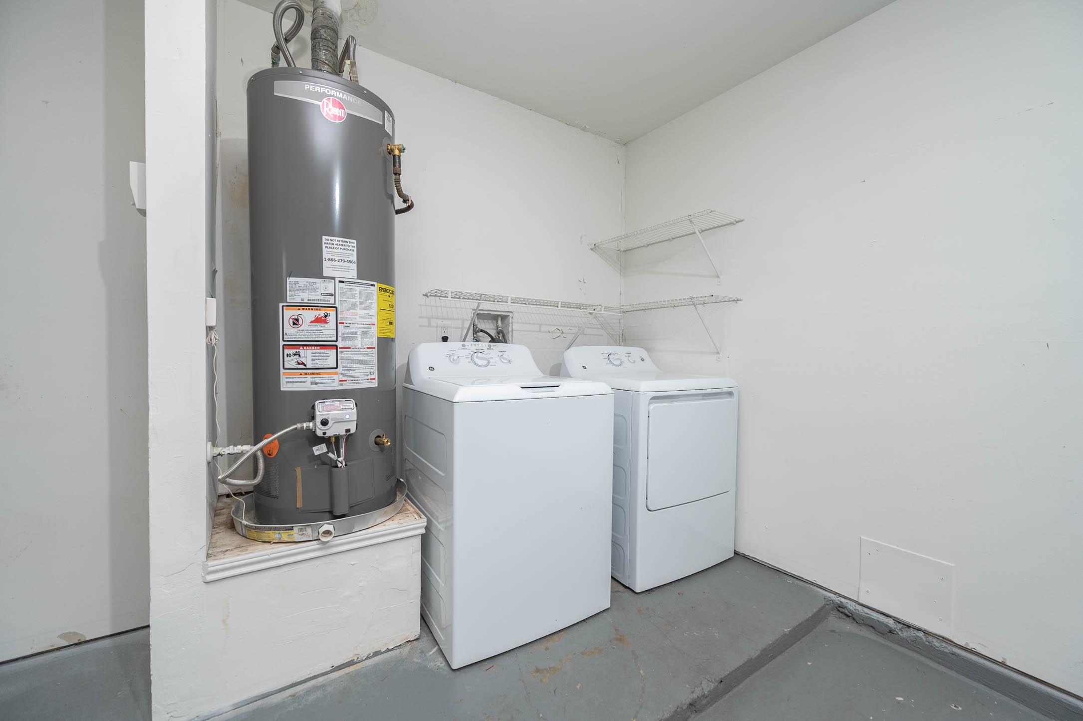 21402 Golden Dove Drive Spring, TX 77388 - Photo 25 of 29 a utility room with dryer and washer