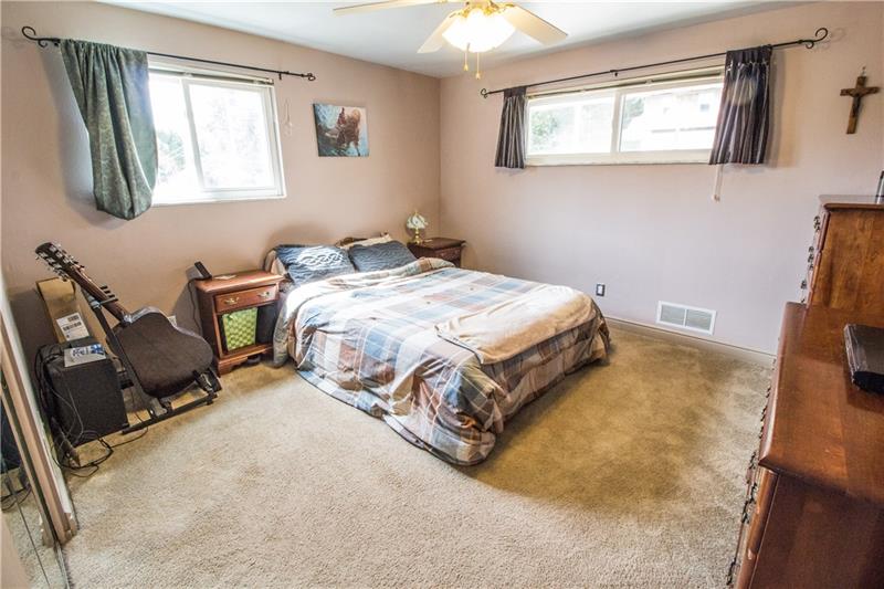5397 Brownsville Road Pittsburgh, PA 15236 - Photo 13 of 15 Gallery Image 13