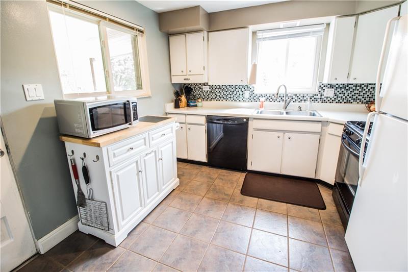 5397 Brownsville Road Pittsburgh, PA 15236 - Photo 6 of 15 Gallery Image 6