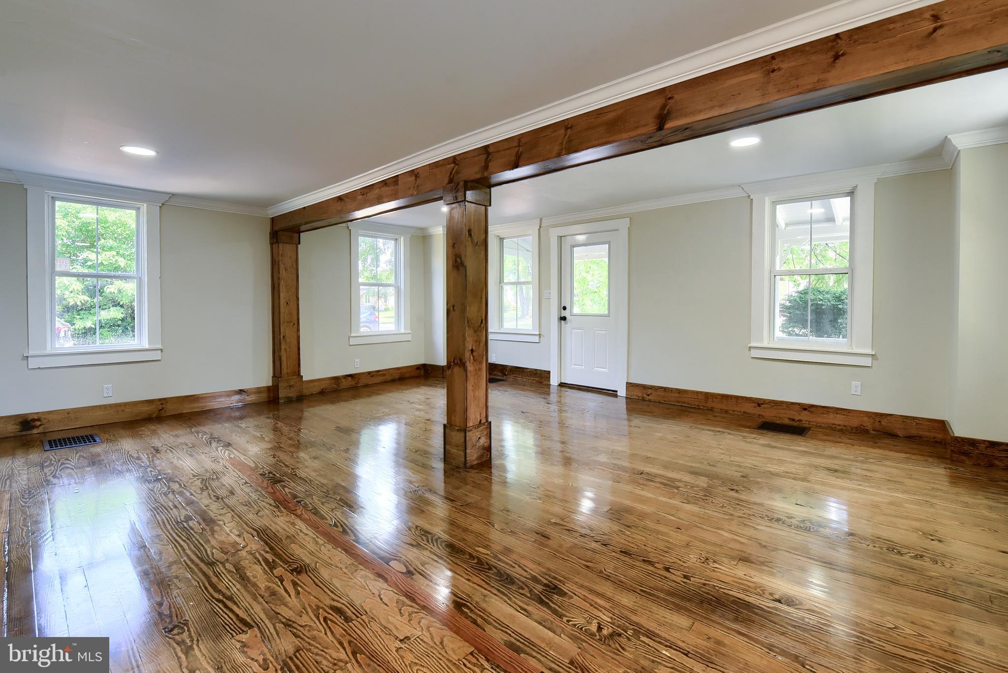 21 North York Road Dillsburg, PA 17019 - Photo 10 of 36