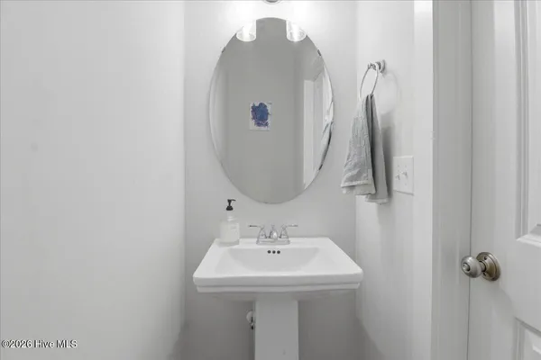 $335,000 | 180 Glenwood Avenue, Kenly, NC 27542