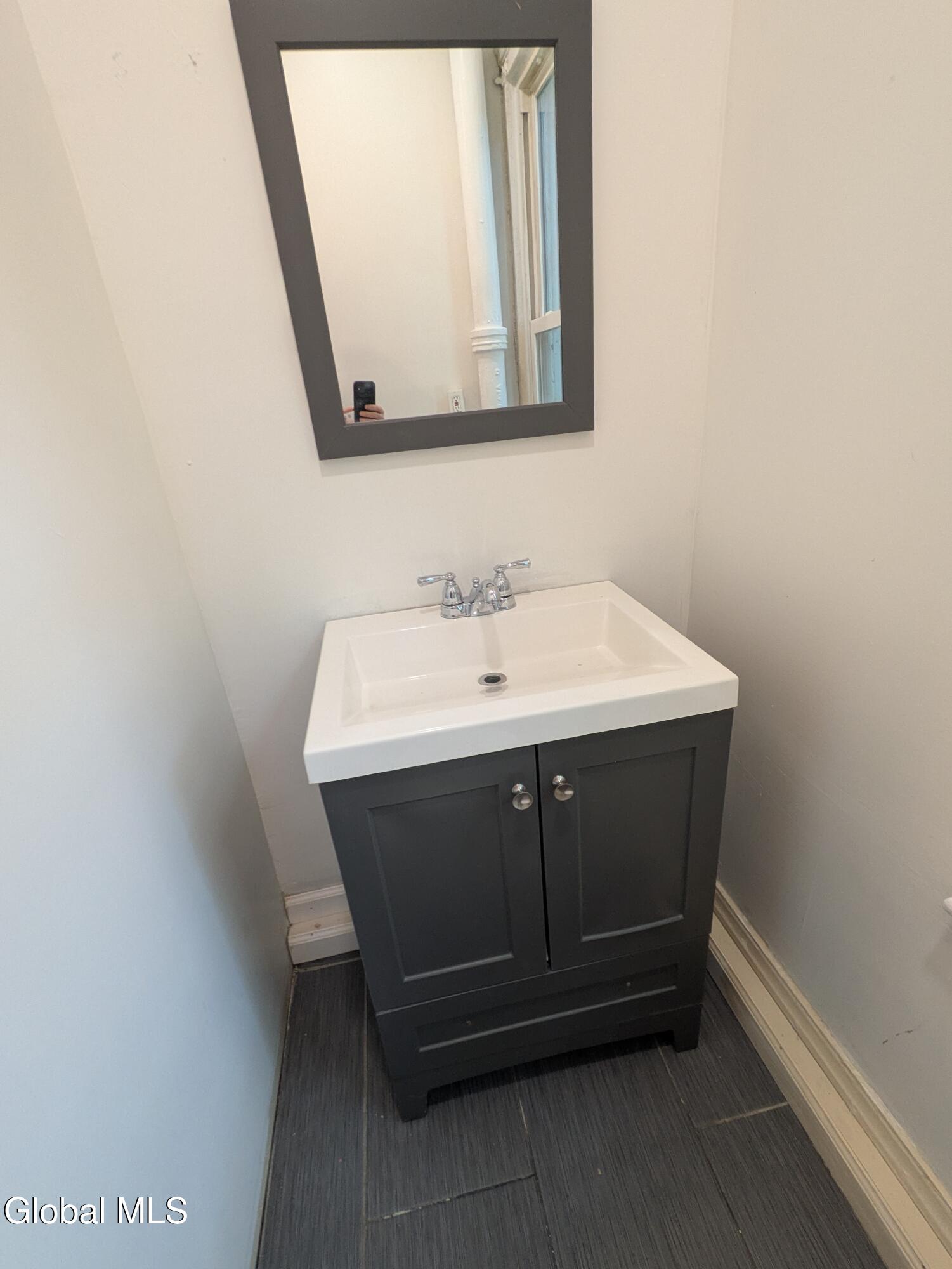 335 Congress Street Troy, NY 12180 - Photo 9 of 10 3rd floor bathroom