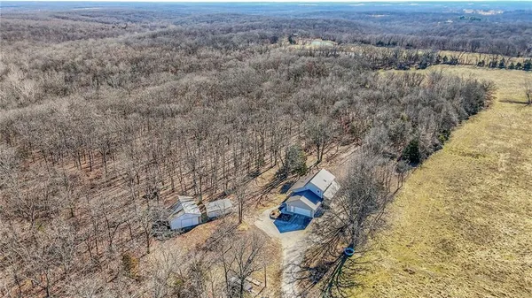 $595,000 | 1220 Northwest E Highway, Osceola, MO 64776