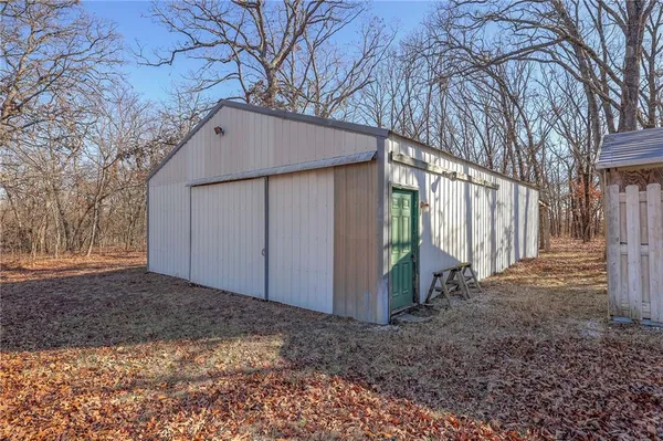 $595,000 | 1220 Northwest E Highway, Osceola, MO 64776