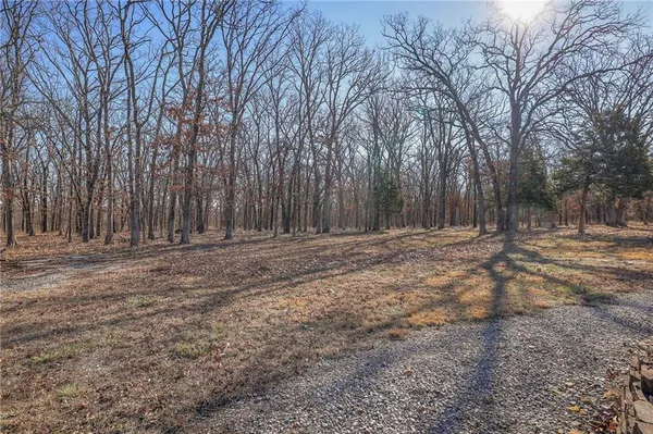$595,000 | 1220 Northwest E Highway, Osceola, MO 64776
