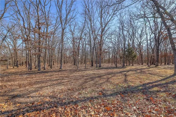$595,000 | 1220 Northwest E Highway, Osceola, MO 64776