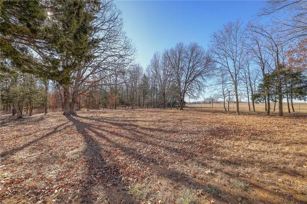 $595,000 | 1220 Northwest E Highway, Osceola, MO 64776