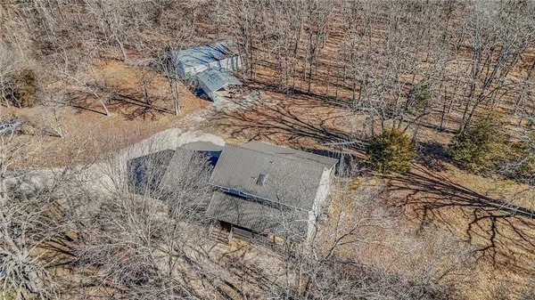 $595,000 | 1220 Northwest E Highway, Osceola, MO 64776