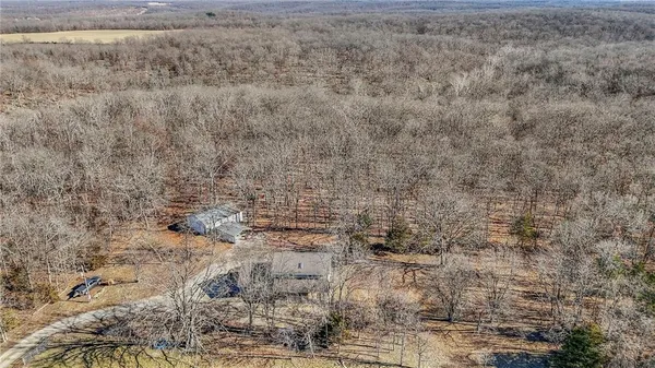 $595,000 | 1220 Northwest E Highway, Osceola, MO 64776