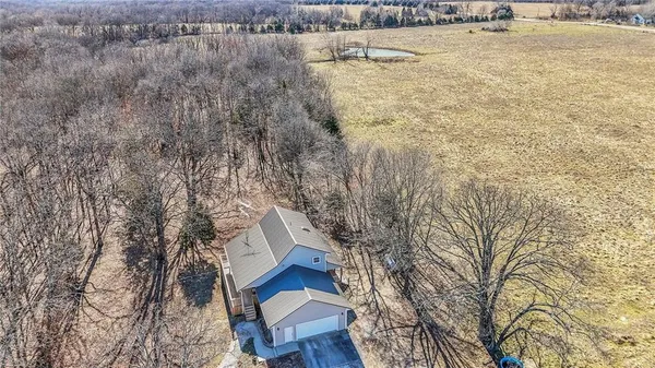 $595,000 | 1220 Northwest E Highway, Osceola, MO 64776