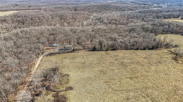 $595,000 | 1220 Northwest E Highway, Osceola, MO 64776