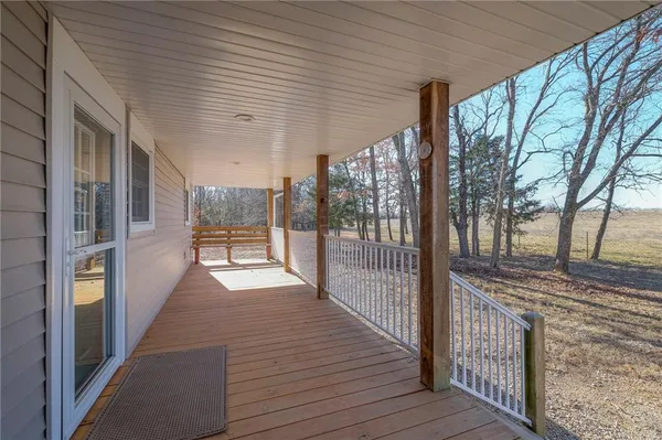 $595,000 | 1220 Northwest E Highway, Osceola, MO 64776