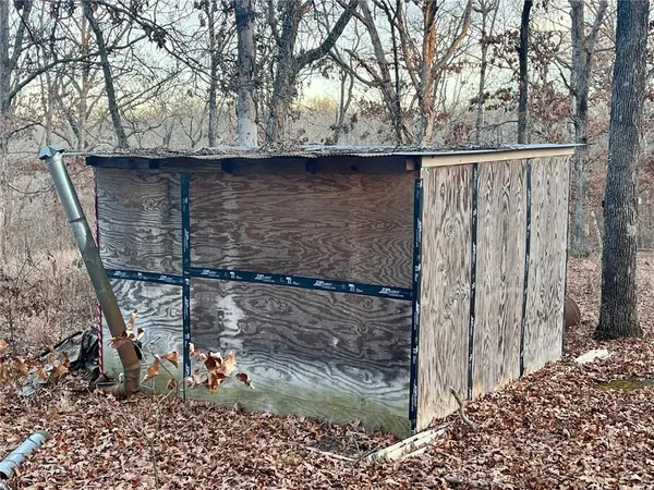 $595,000 | 1220 Northwest E Highway, Osceola, MO 64776