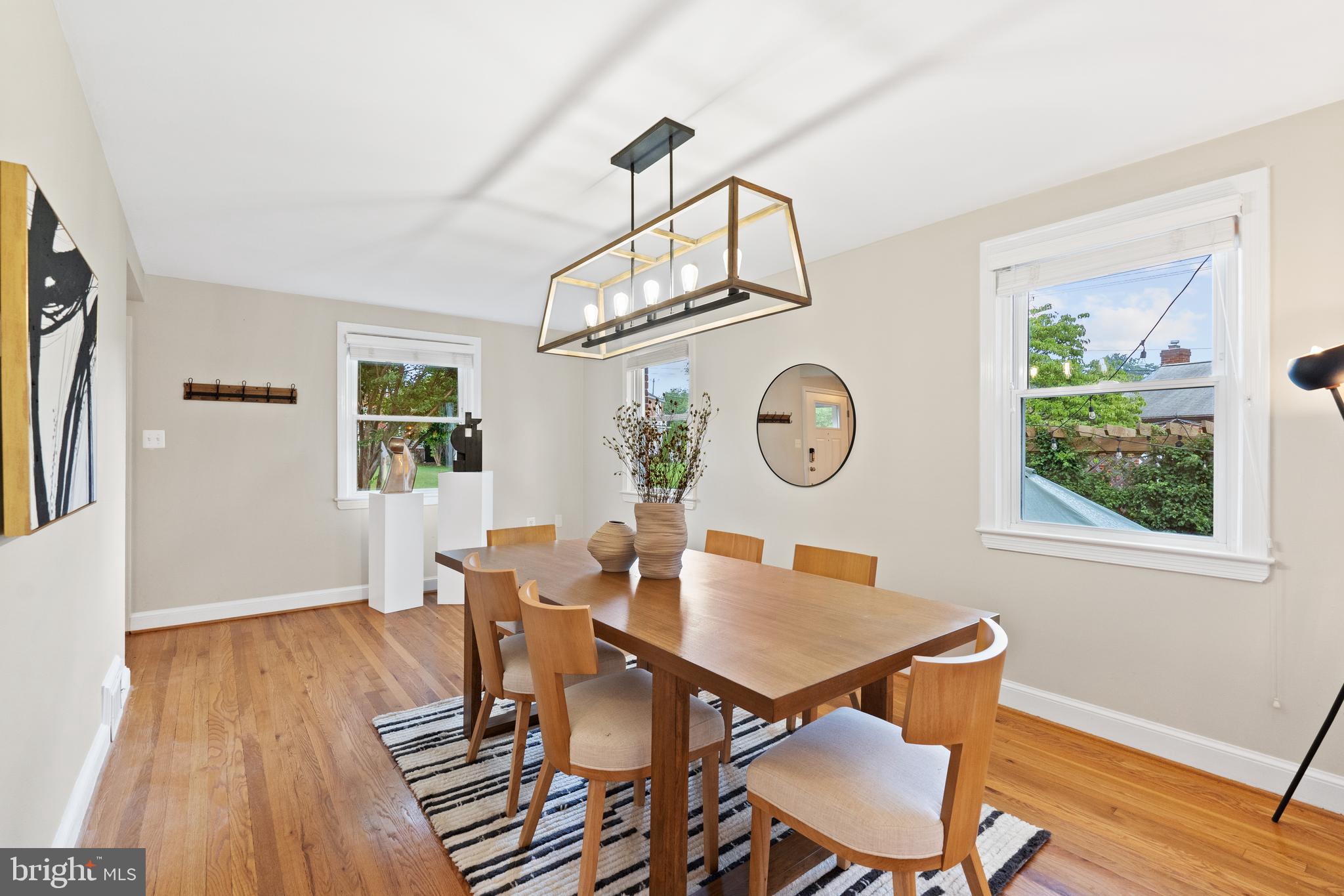 10033 Dallas Avenue Silver Spring, MD 20901 - Photo 6 of 43