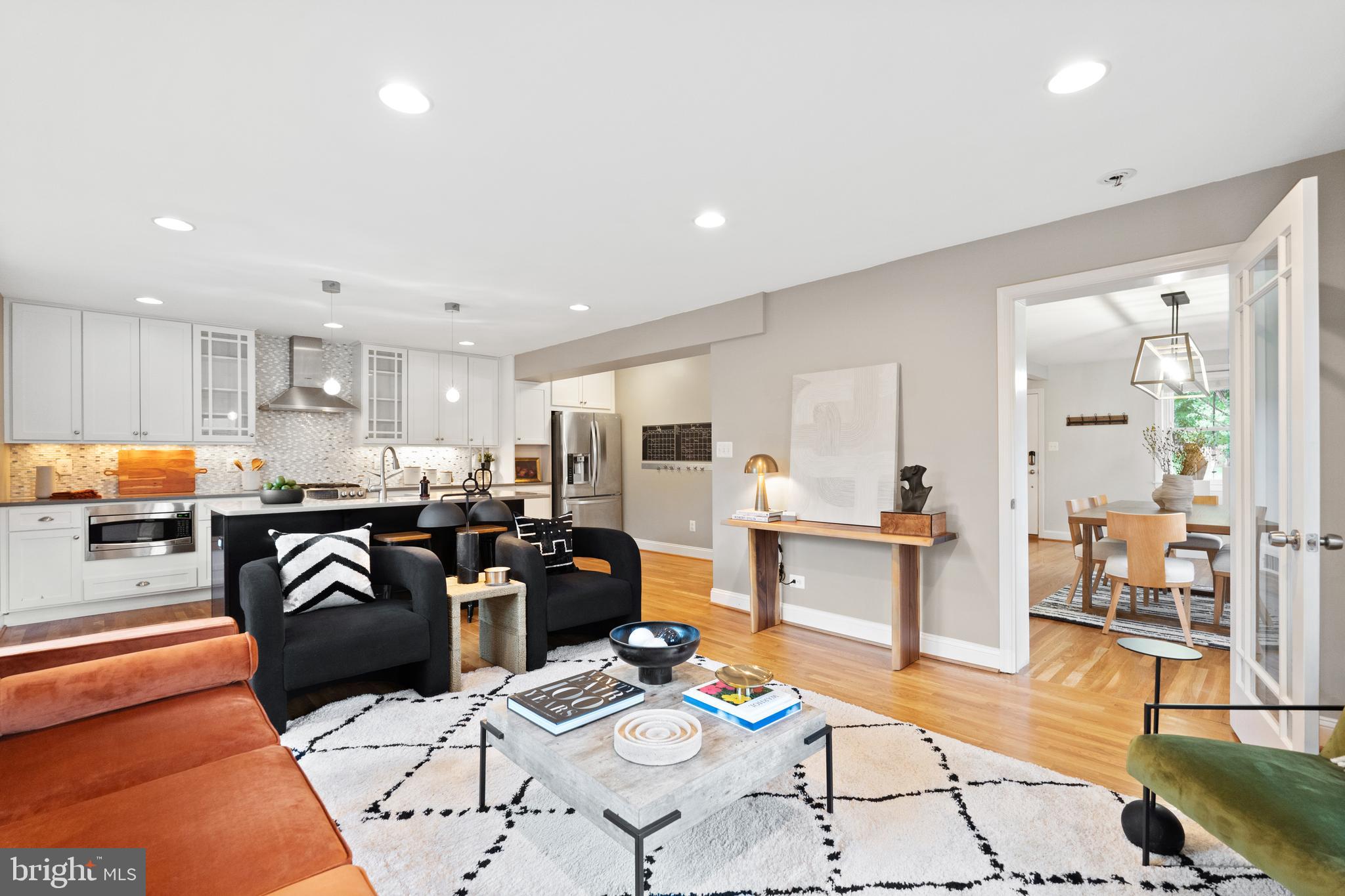 10033 Dallas Avenue Silver Spring, MD 20901 - Photo 8 of 43