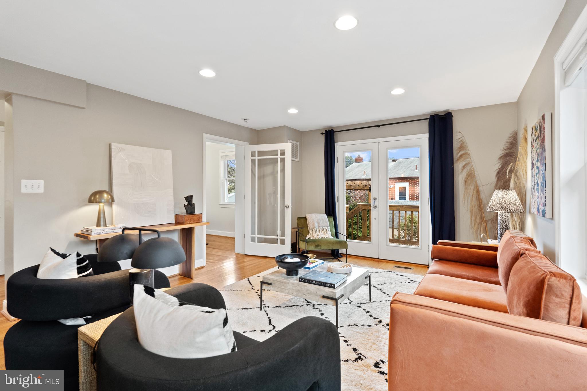 10033 Dallas Avenue Silver Spring, MD 20901 - Photo 9 of 43