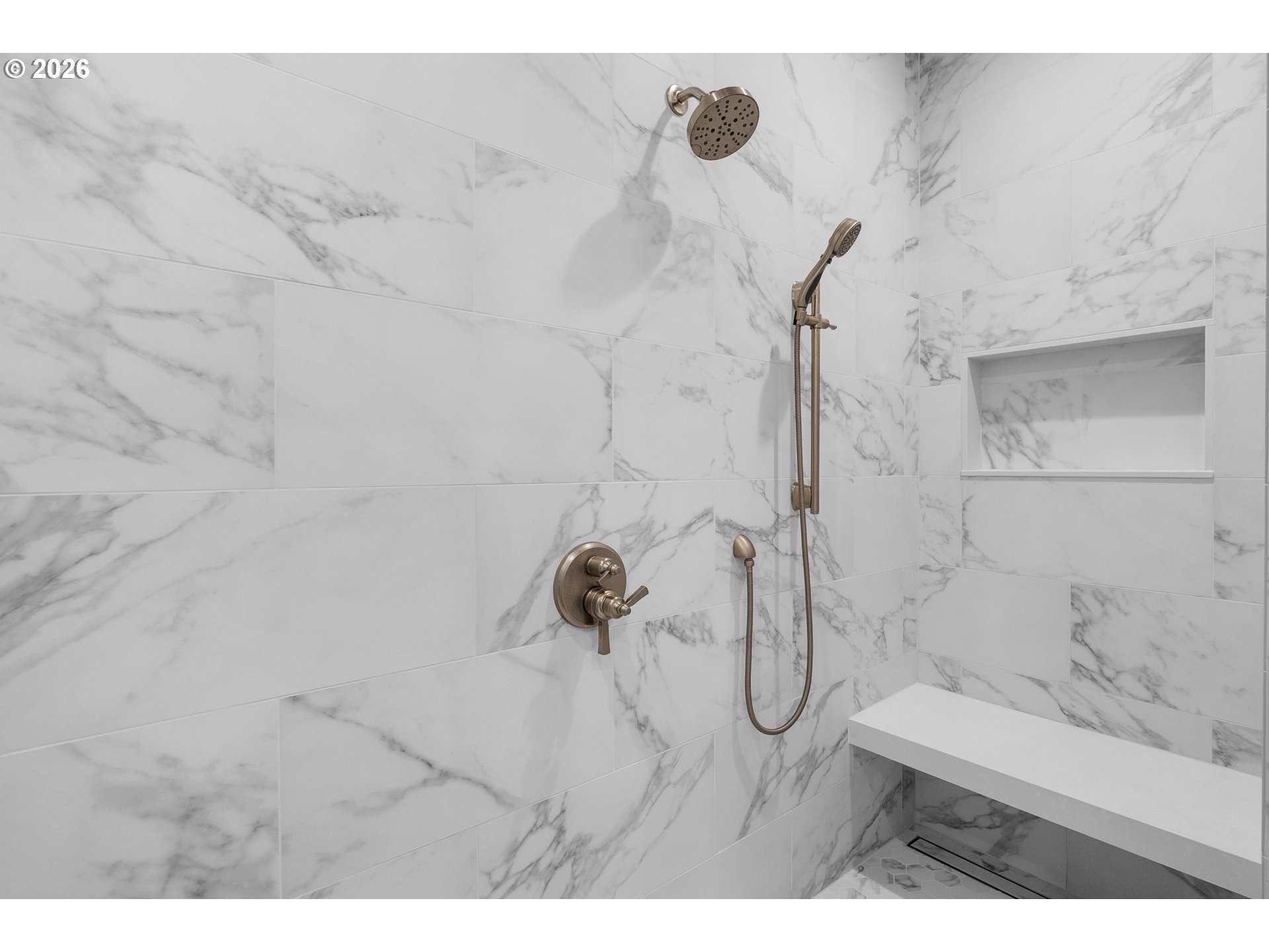 38590 Meadow Loop Nehalem, OR 97131 - Photo 32 of 48 a bathroom with a shower