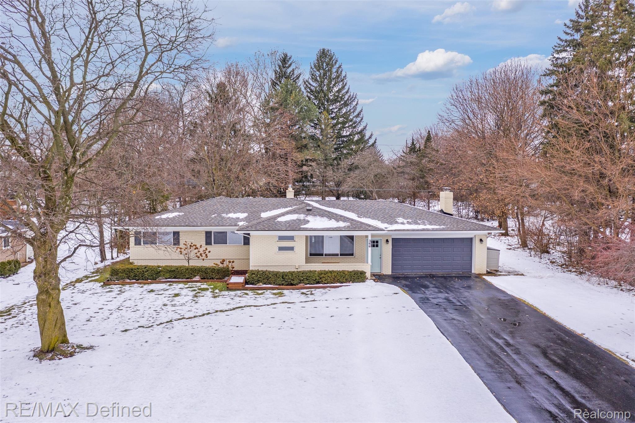 366 Wimpole Drive Rochester, MI 48309 - Photo 1 of 46 1 Sky Replacement.jpg