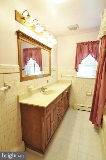 925 Maldon Road Baltimore, MD 21239 - Photo 22 of 30 Bath