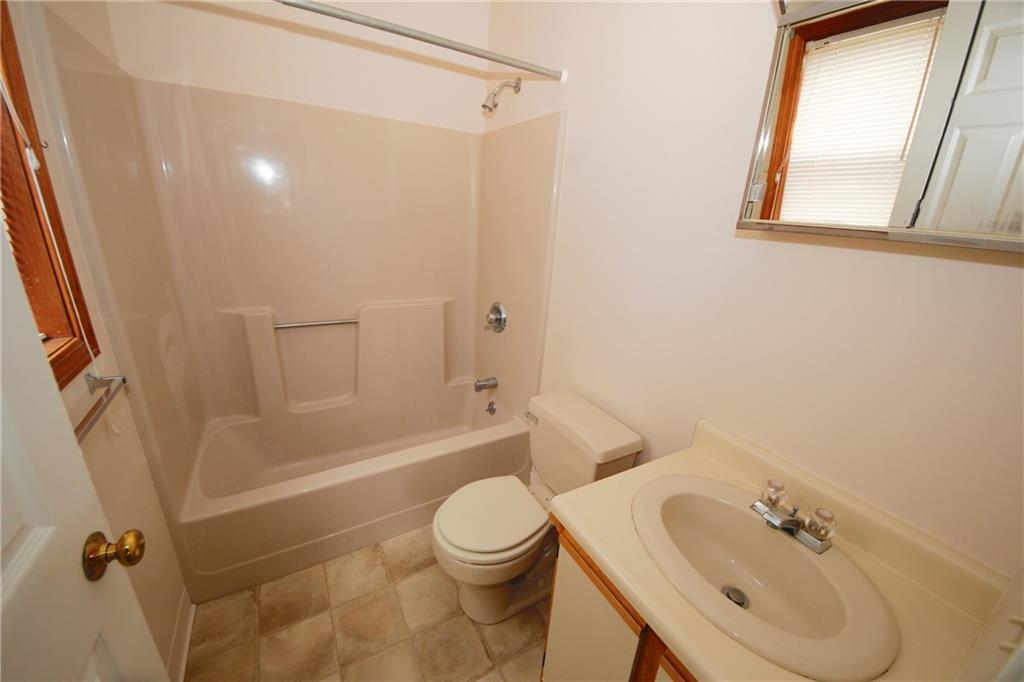 24 Witham Street, Unit 14 Springvale, ME 04083 - Photo 15 of 16 Photo