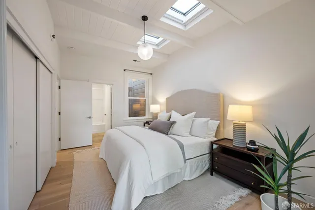 $1,249,000 | 1242 Francisco Street, Unit 1, San Francisco, CA 94123