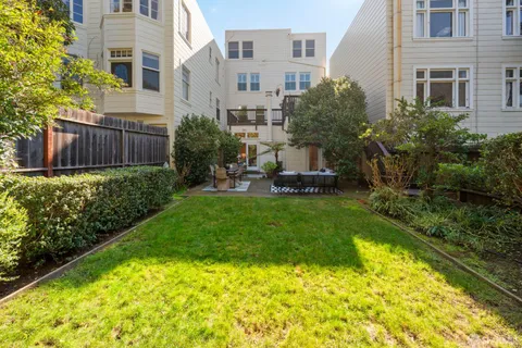 $1,249,000 | 1242 Francisco Street, Unit 1, San Francisco, CA 94123