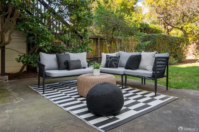 $1,249,000 | 1242 Francisco Street, Unit 1, San Francisco, CA 94123