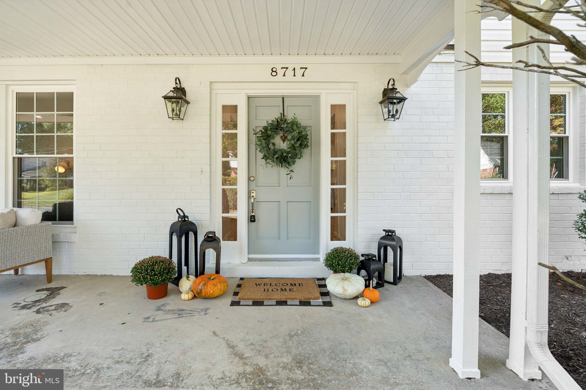 8717 Victoria Road Springfield, VA 22151 - Photo 4 of 41